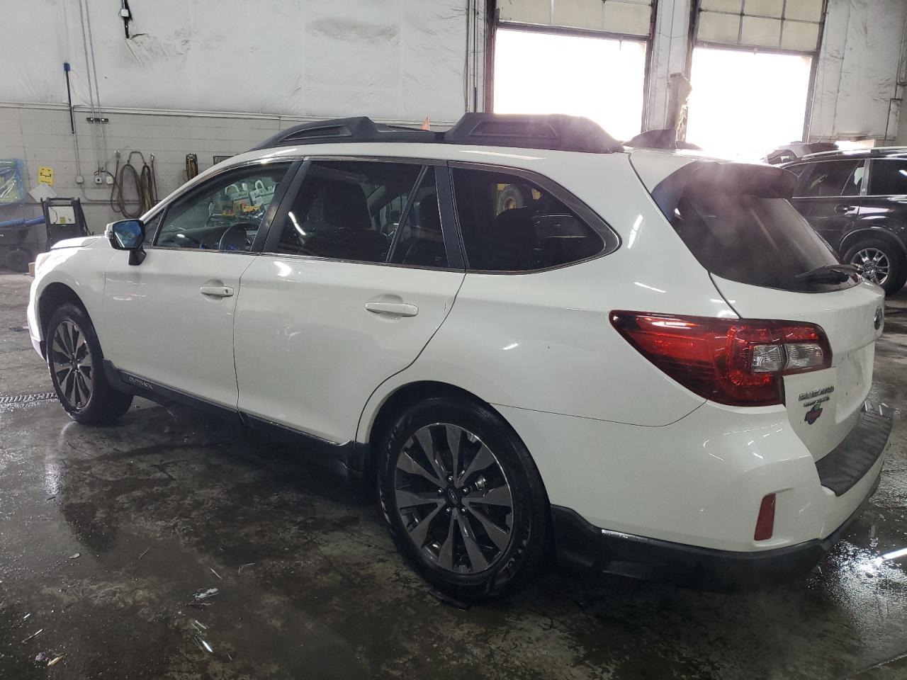 2016 Subaru Outback 3.6R Limited - Фото 2