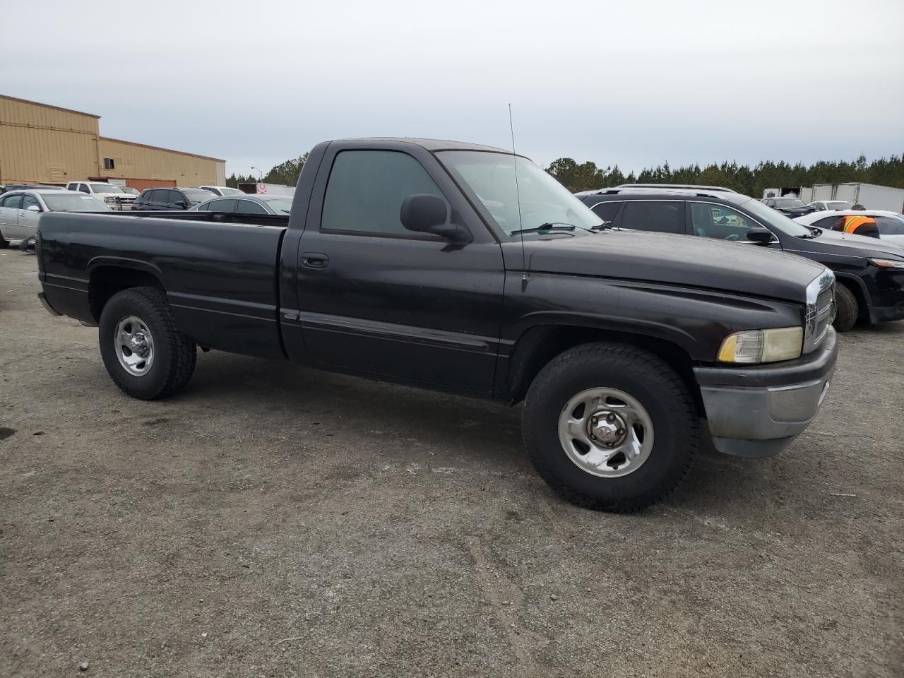 2000 Dodge Ram 1500 - Image 4