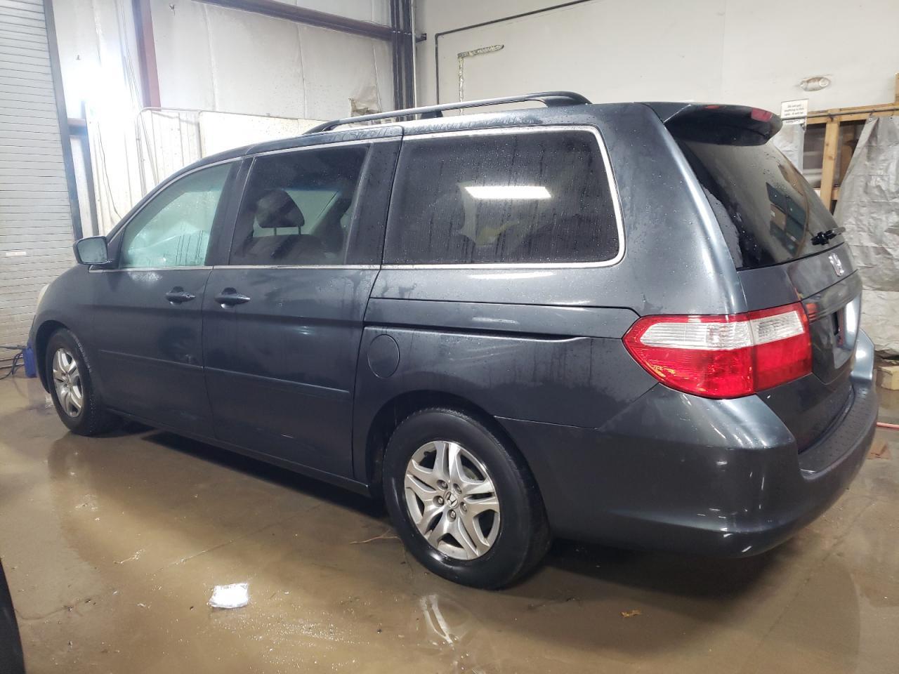 2005 Honda Odyssey Exl - Image 2
