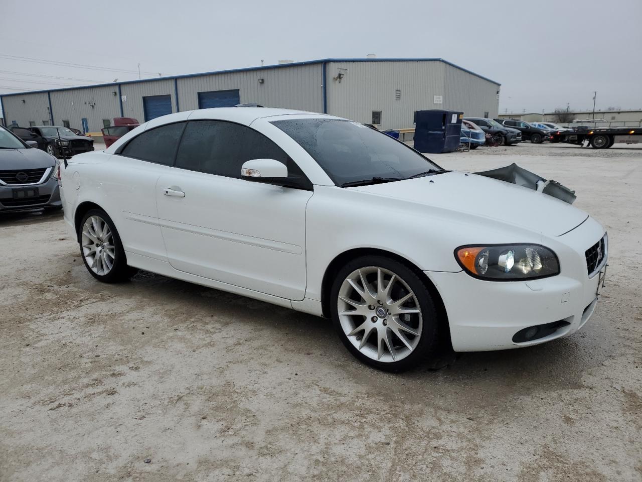 2008 Volvo C70 T5 - Image 4