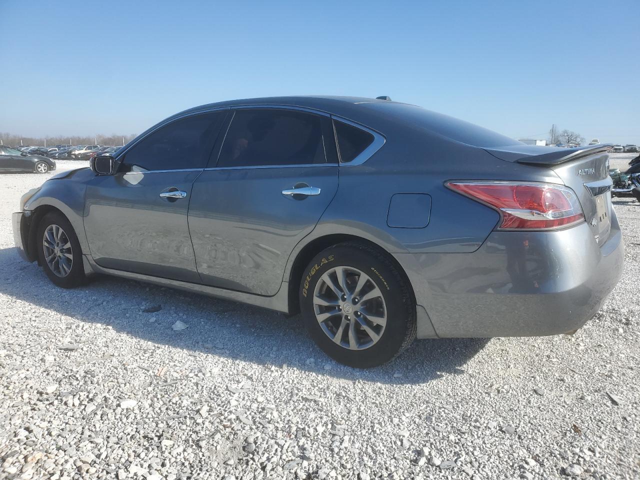 2015 Nissan Altima 2.5 - Фото 2