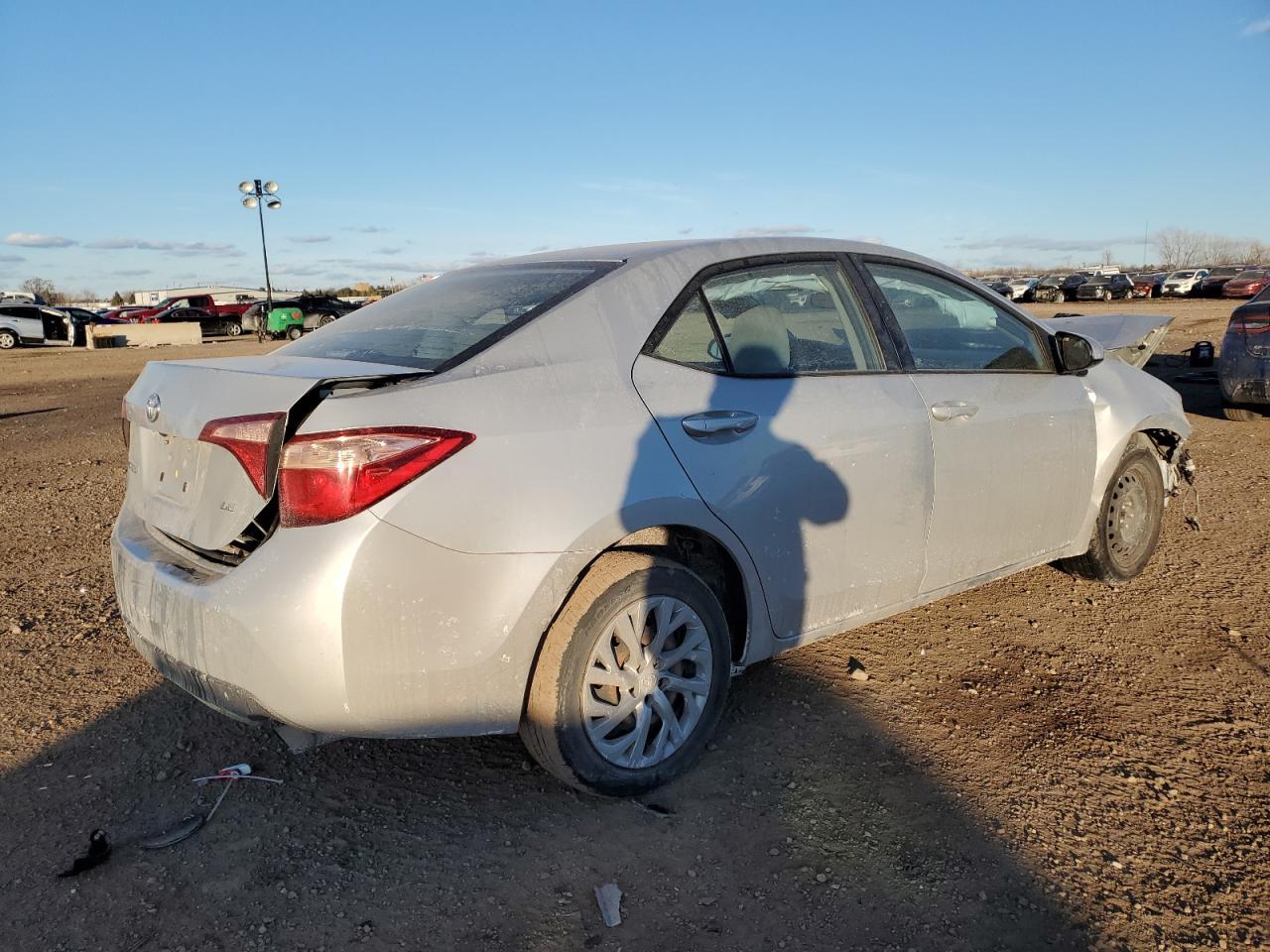 2017 Toyota Corolla L - Фото 3
