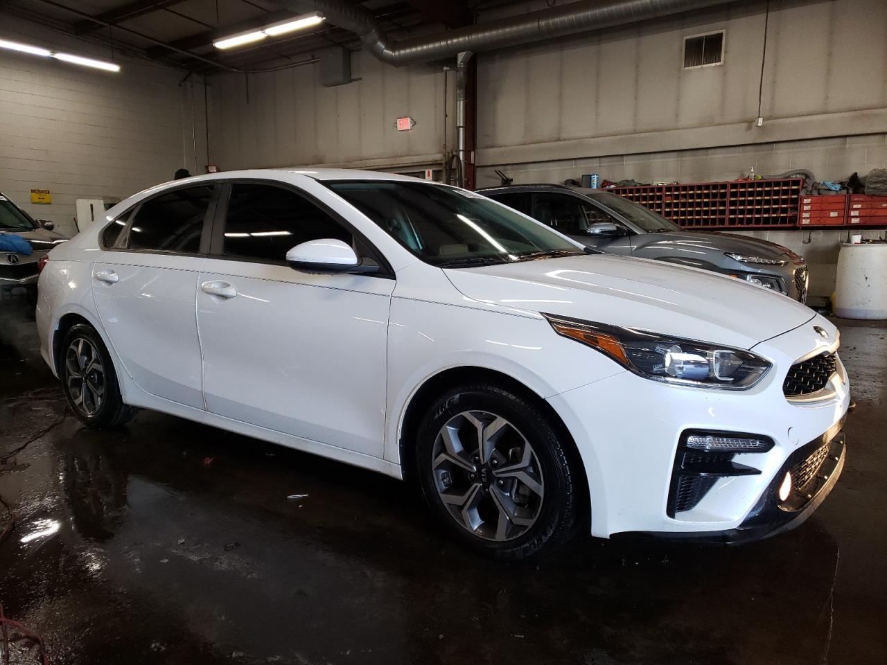 2021 Kia Forte Fe - Фото 4