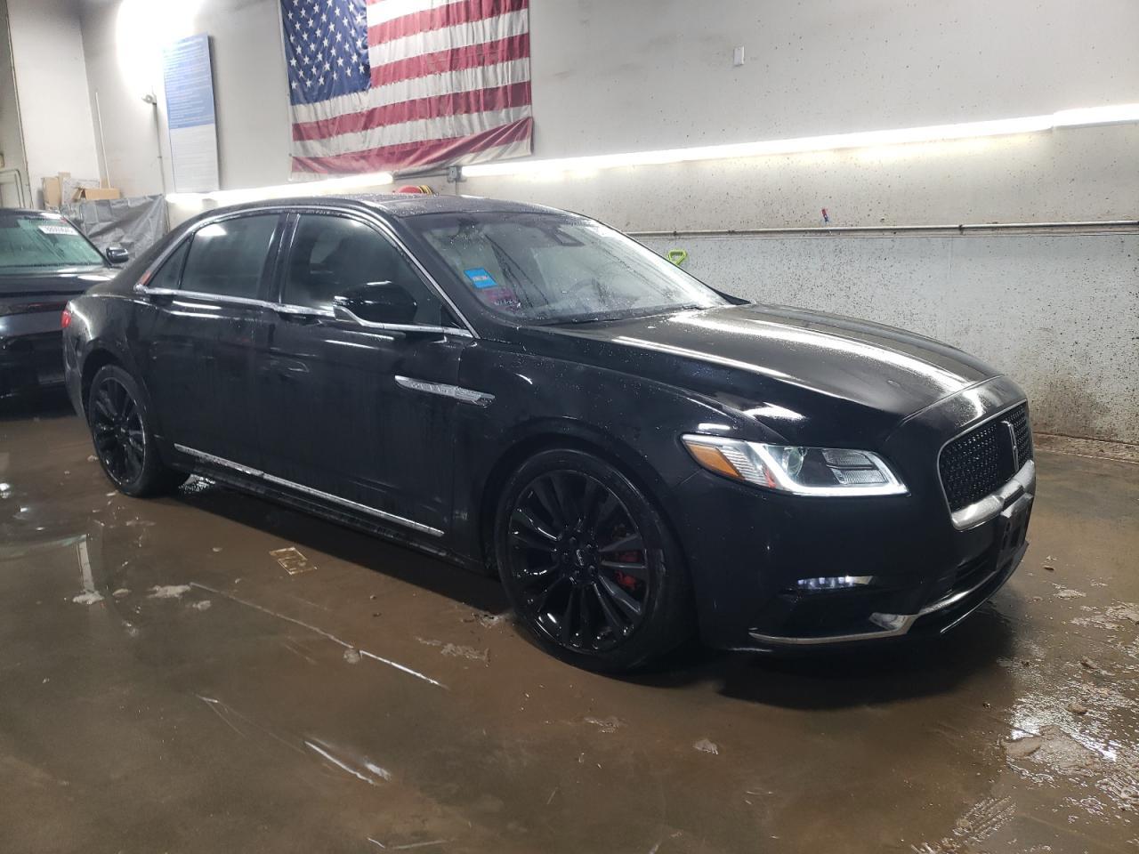 2019 Lincoln Continental Reserve - Фото 4