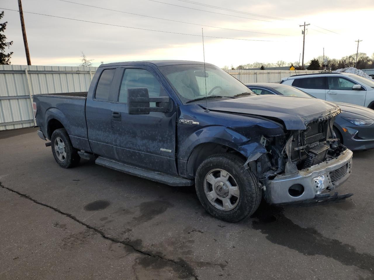 2011 Ford F150 Super Cab - Фото 4