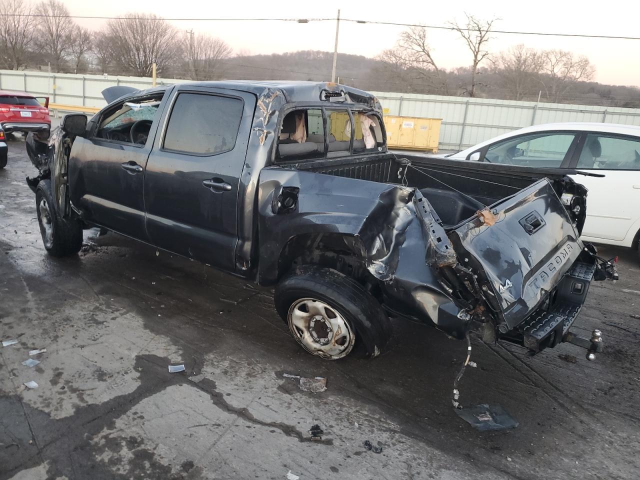 2021 Toyota Tacoma Double Cab - Фото 2