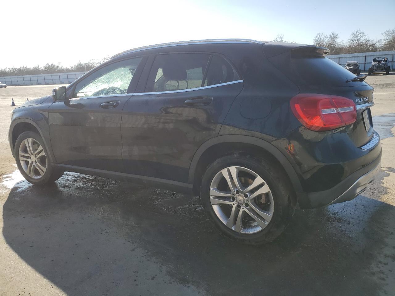 2015 Mercedes-Benz Gla 250 4Matic - Image 2