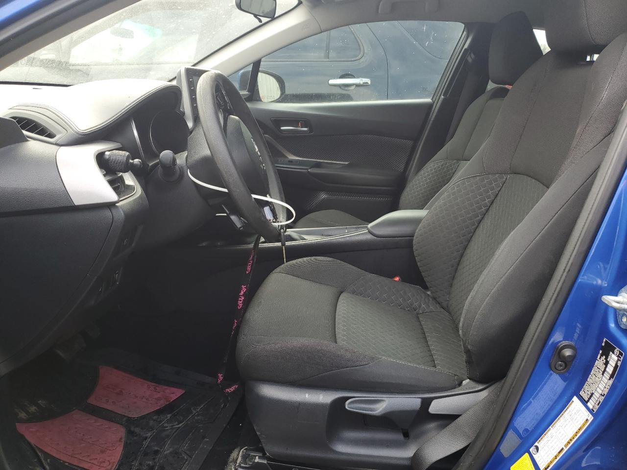 2020 Toyota C-Hr Xle - Image 7