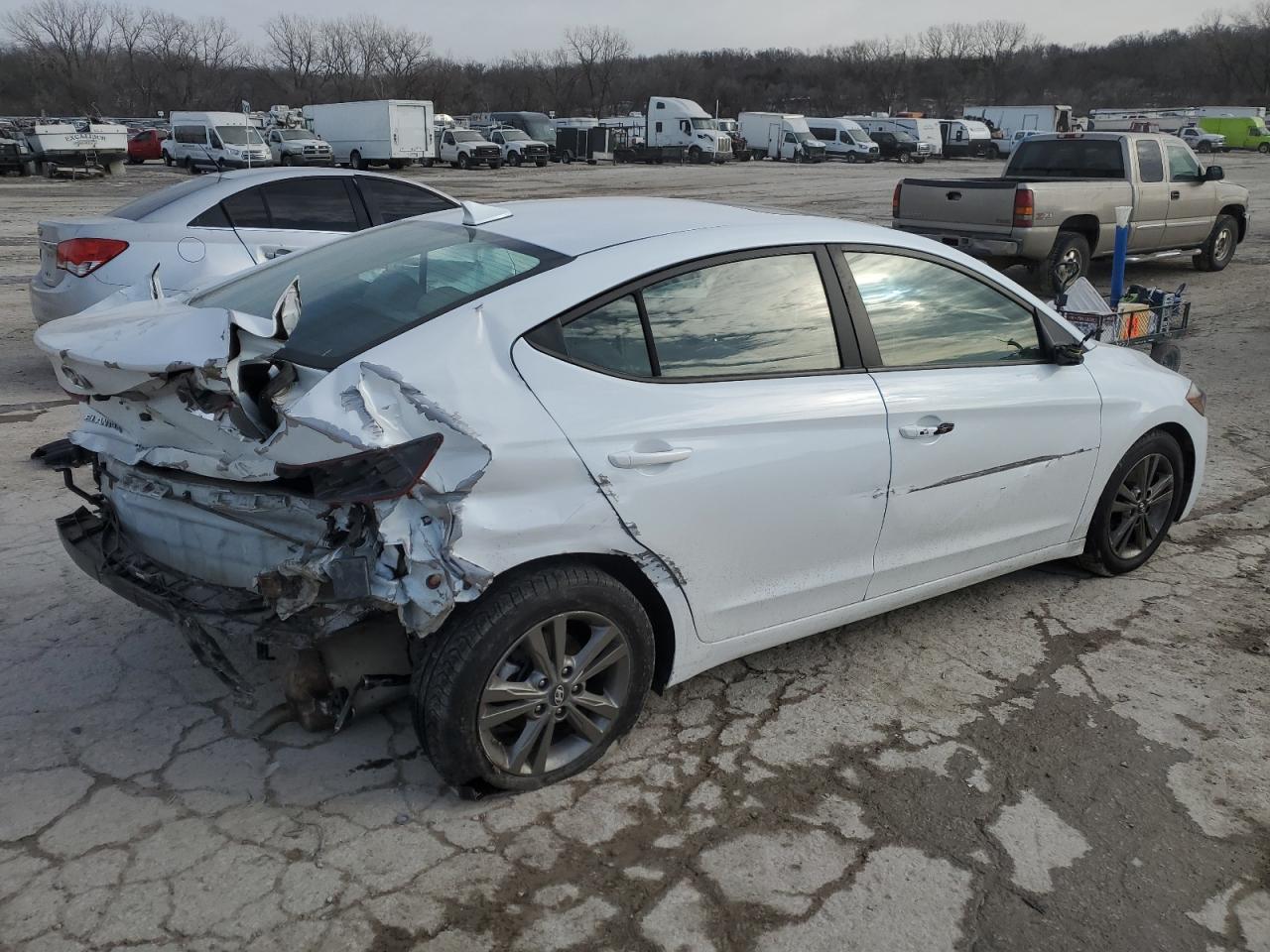 2018 Hyundai Elantra Sel - Фото 3