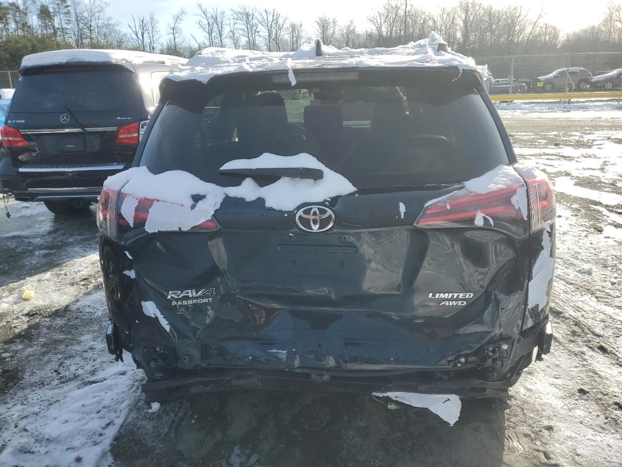 2018 Toyota Rav4 Limited - Фото 6