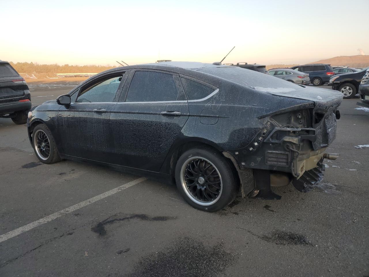 2015 Ford Fusion Se - Фото 2