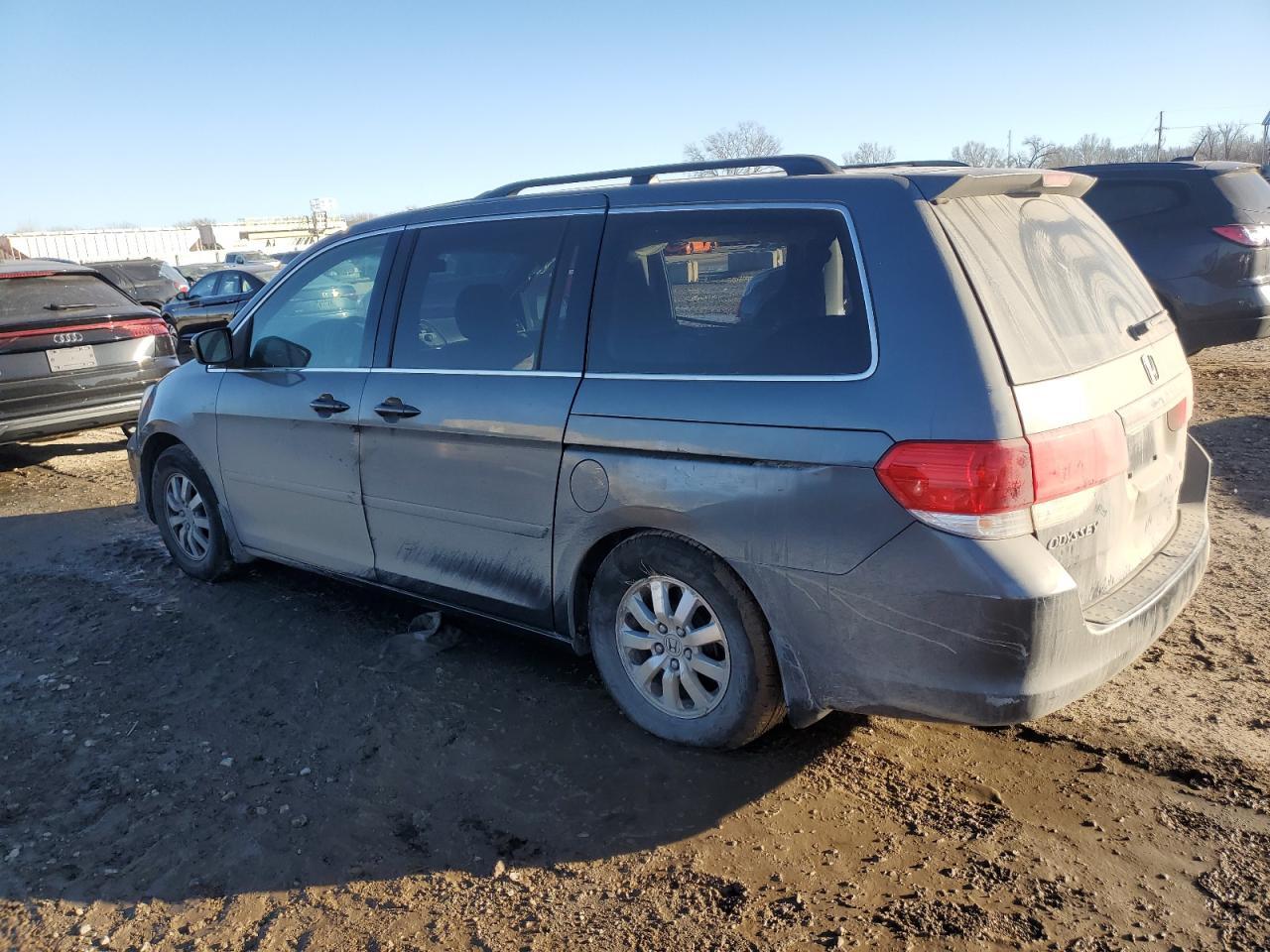 2010 Honda Odyssey Ex - Image 2