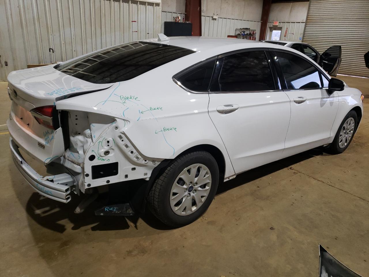 2020 Ford Fusion S - Фото 3