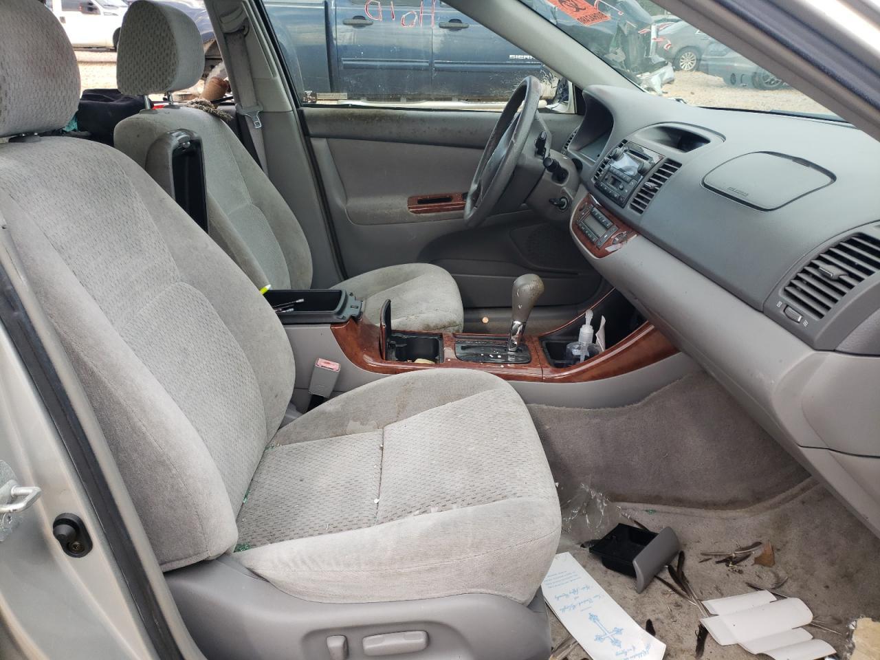 2003 Toyota Camry Le - Image 7