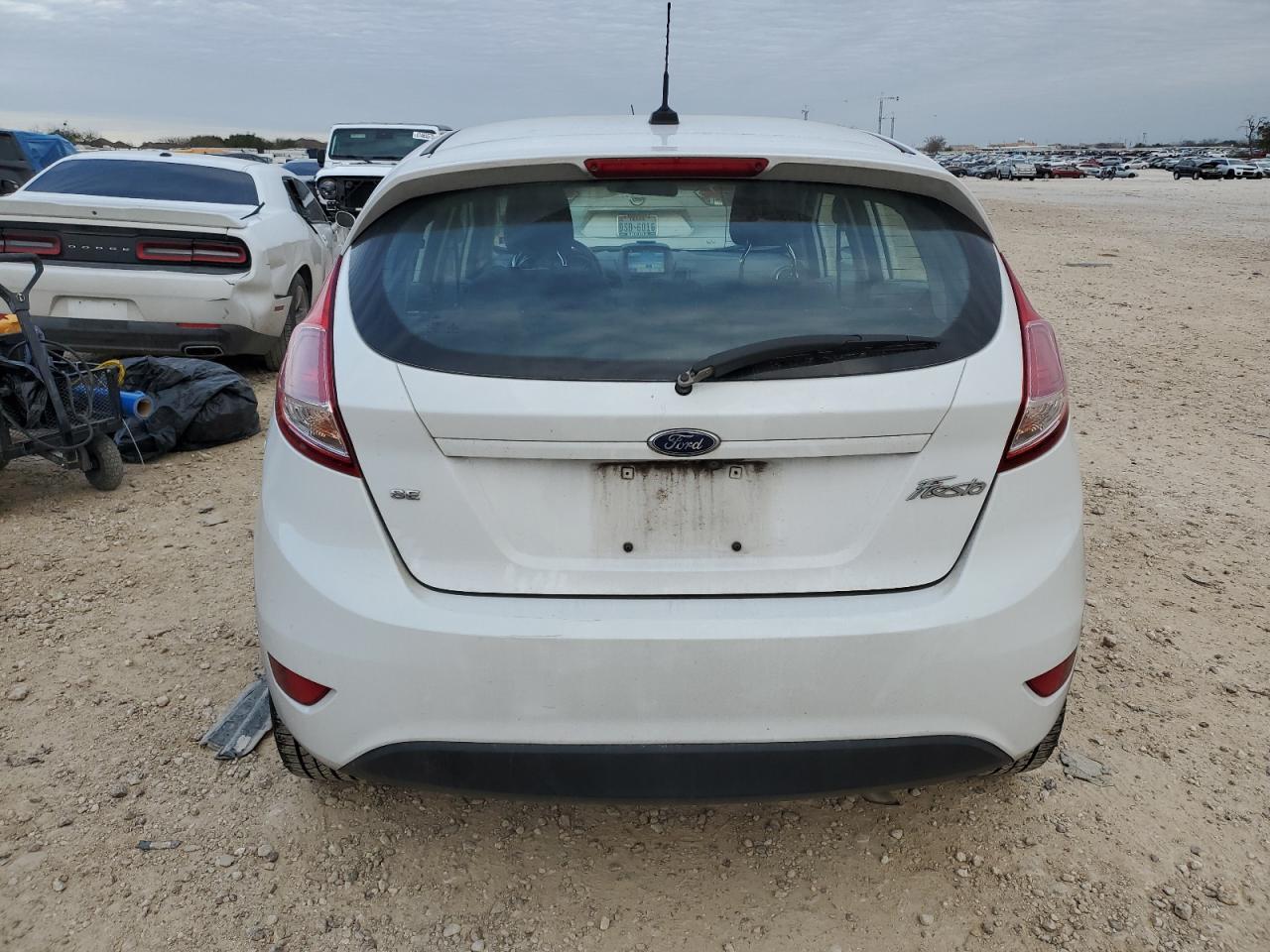 2019 Ford Fiesta Se - Фото 6