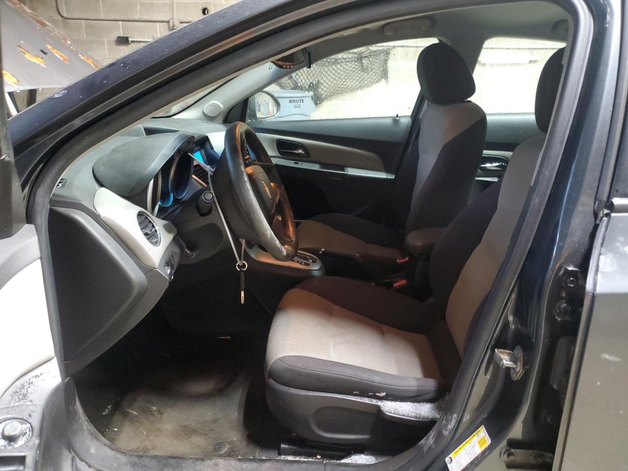 2013 Chevrolet Cruze Ls - Image 7