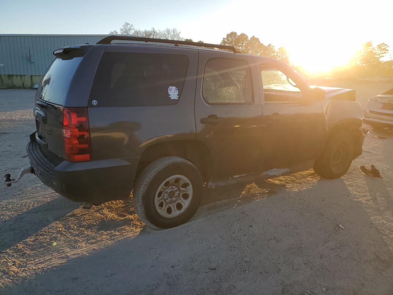 2011 Chevrolet Tahoe Special - Фото 3