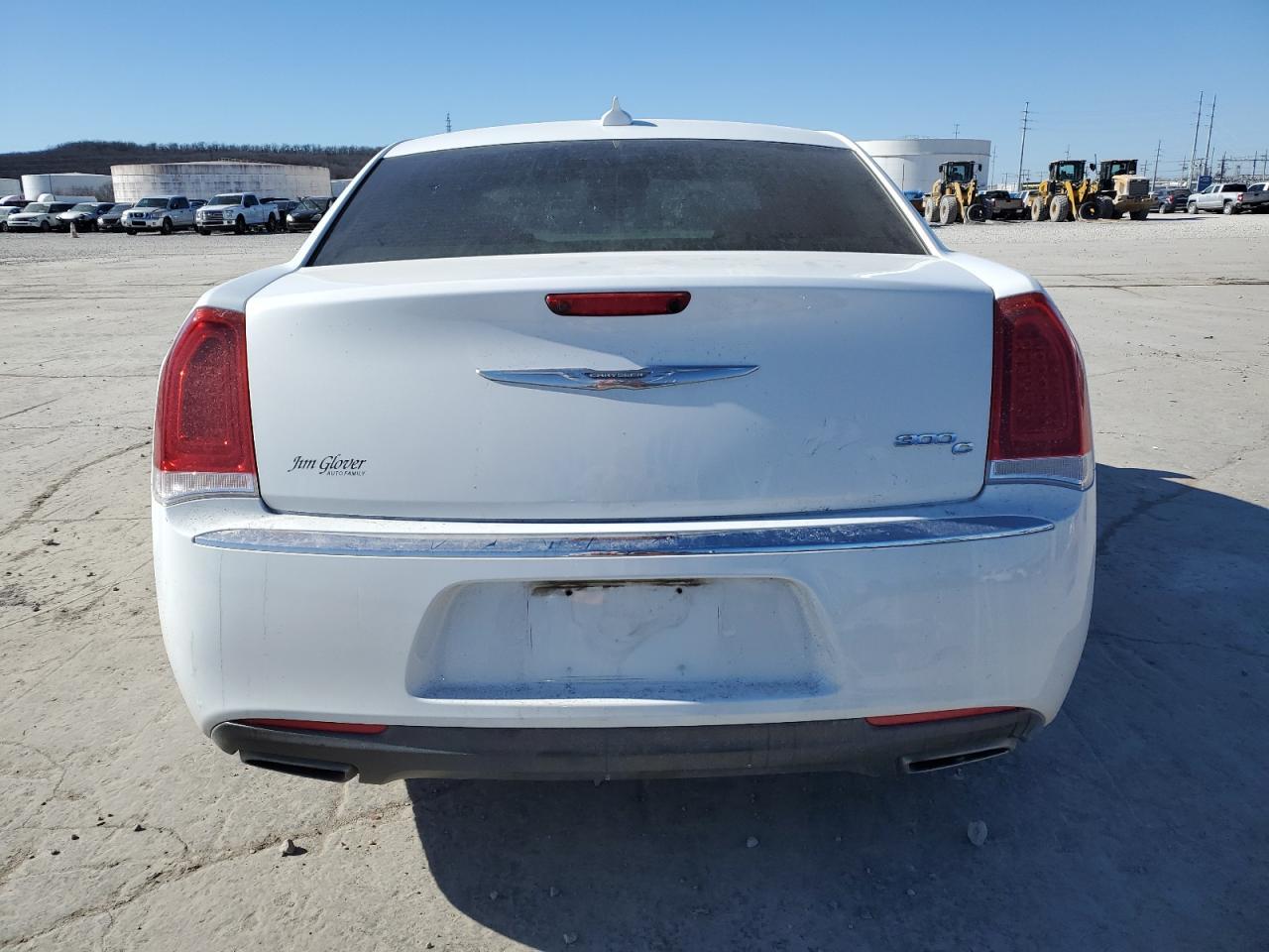 2016 Chrysler 300C - Image 6