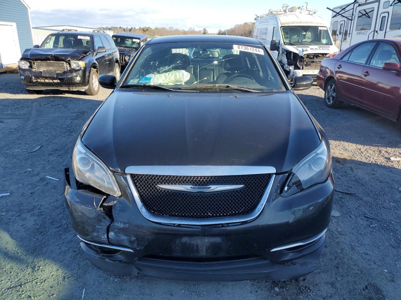 2013 Chrysler 200 Limited - Image 5