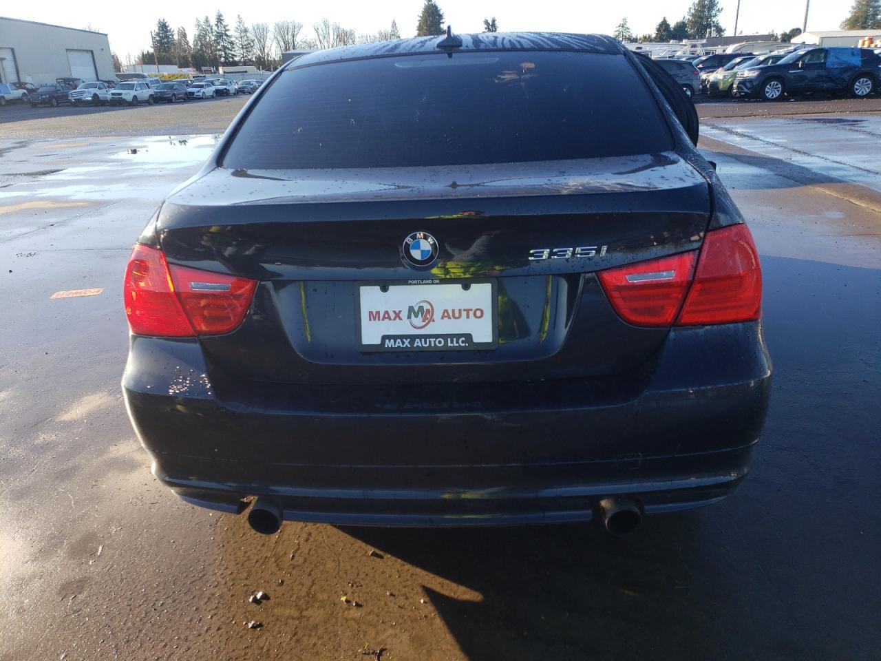 2011 BMW 335 Xi - Фото 6