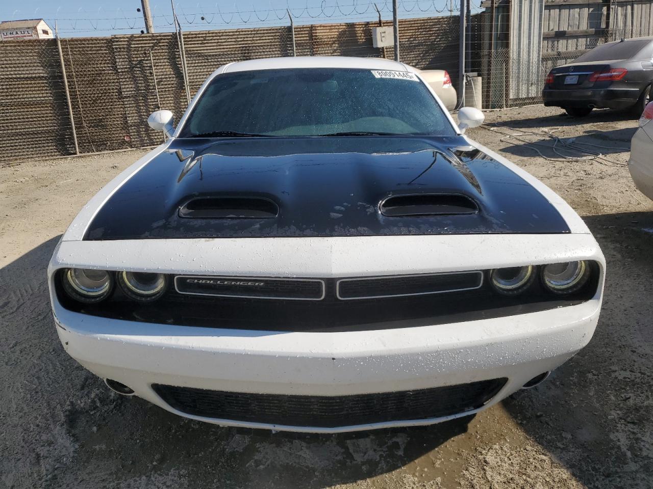 2017 Dodge Challenger Sxt - Image 5