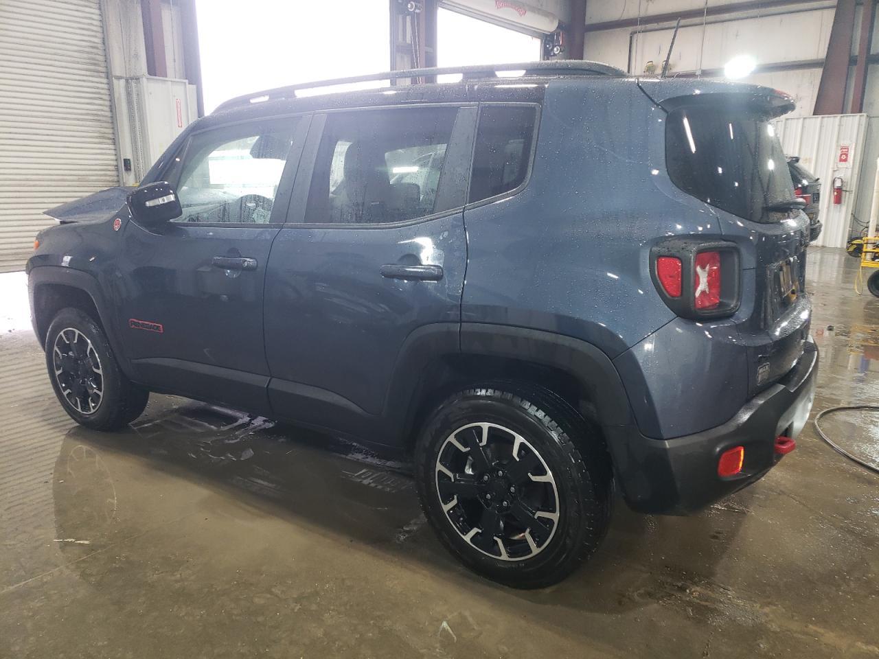 2023 Jeep Renegade Trailhawk - Image 2