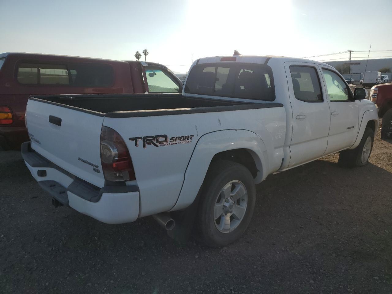 2015 Toyota Tacoma Double Cab Prerunner Long Bed - Фото 3