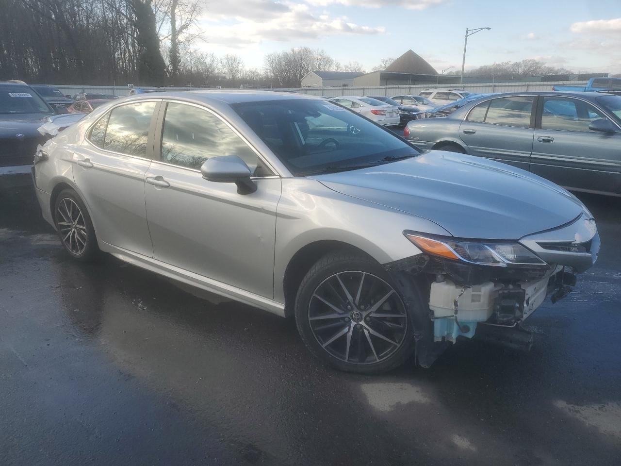 2021 Toyota Camry Se - Фото 4