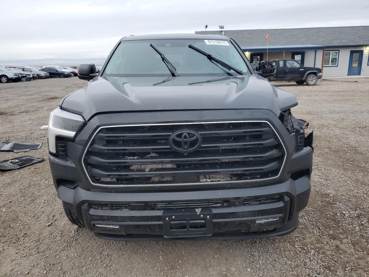 2024 Toyota Sequoia Sr5 - Image 5