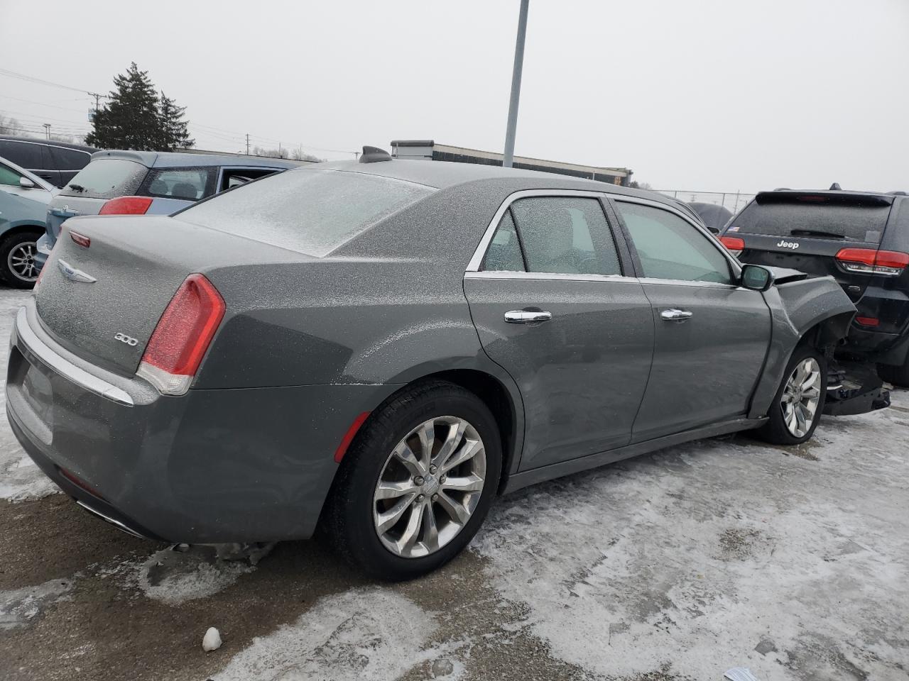 2018 Chrysler 300 Limited - Фото 3