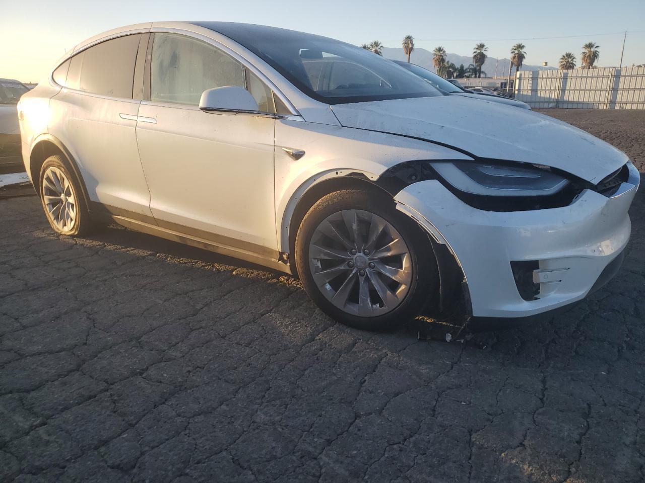 2020 Tesla Model X - Image 4