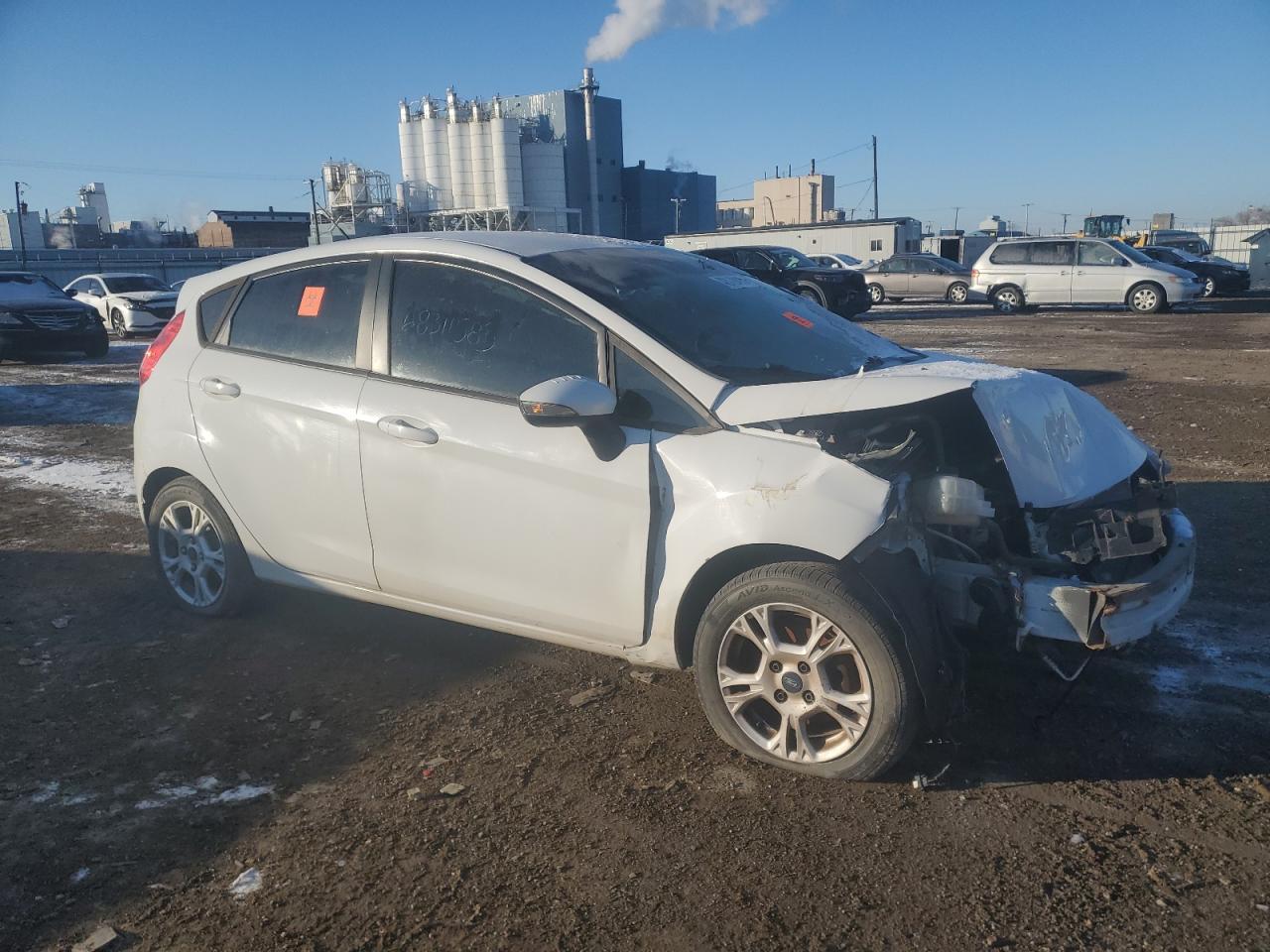 2015 Ford Fiesta Se - Фото 4