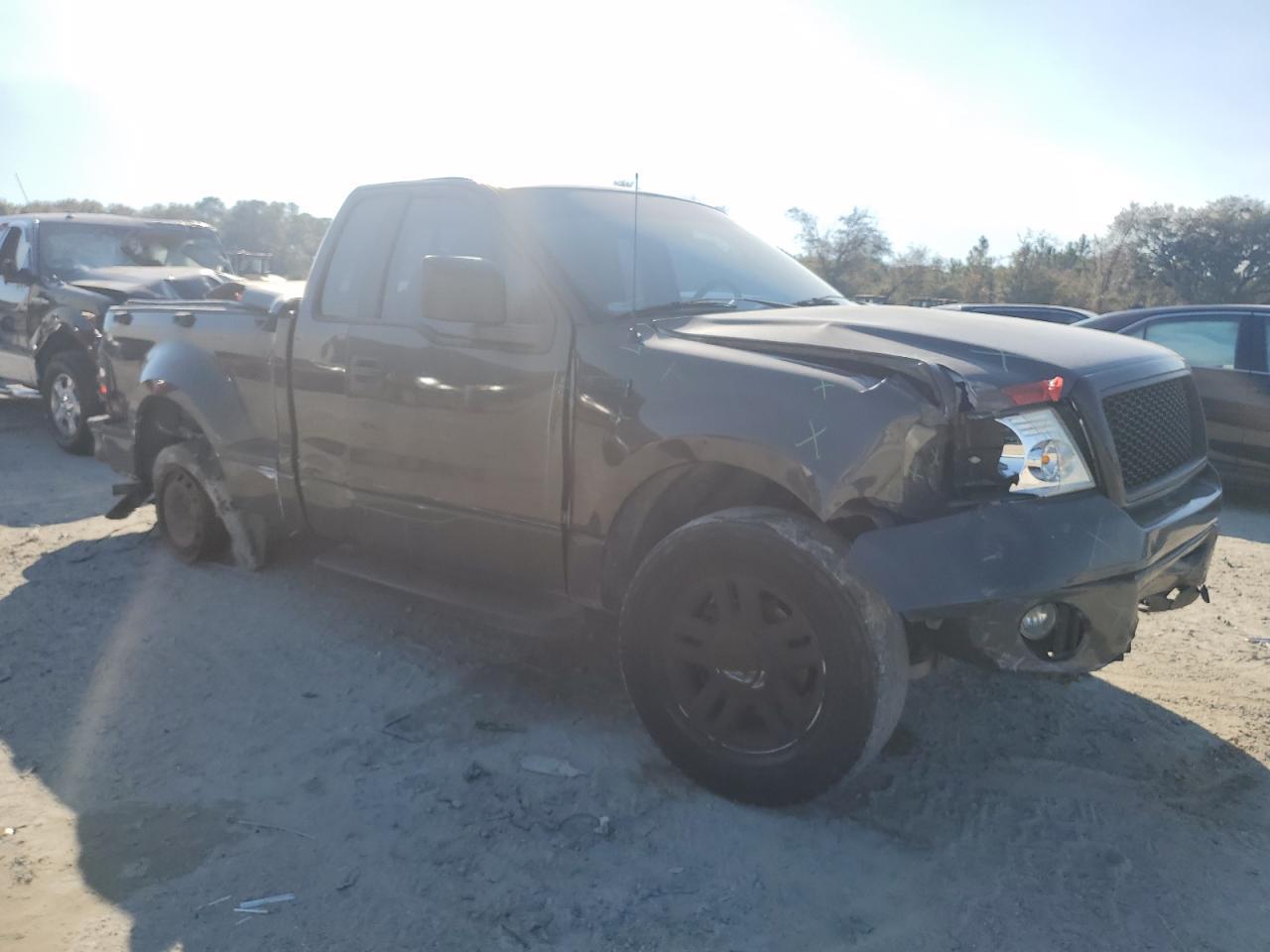 2006 Ford F150 - Image 4