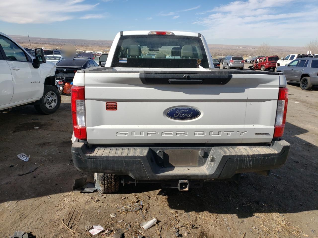 2019 Ford F250 Super Duty - Фото 6