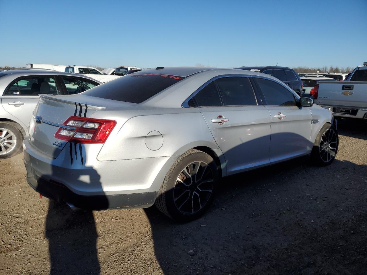 2017 Ford Taurus Sel - Image 3