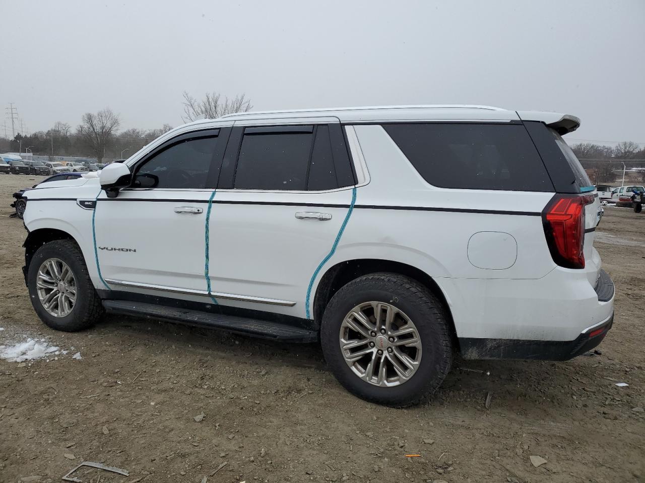 2021 GMC Yukon Slt - Фото 2