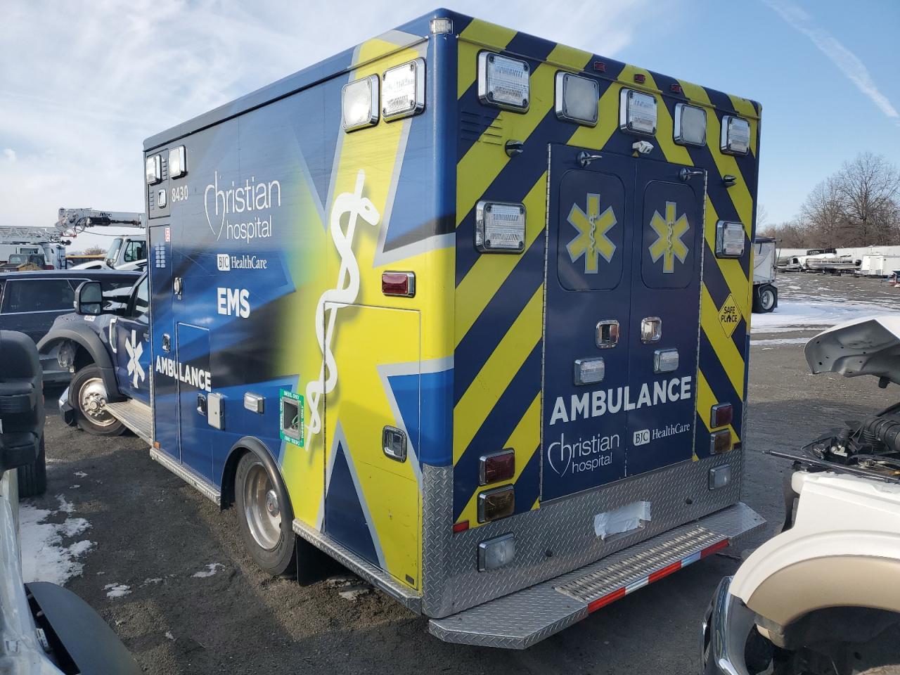 2017 Ford F450 Super Duty - Фото 6