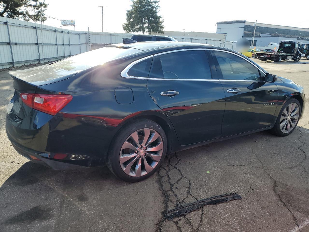 2016 Chevrolet Malibu Premier - Фото 3