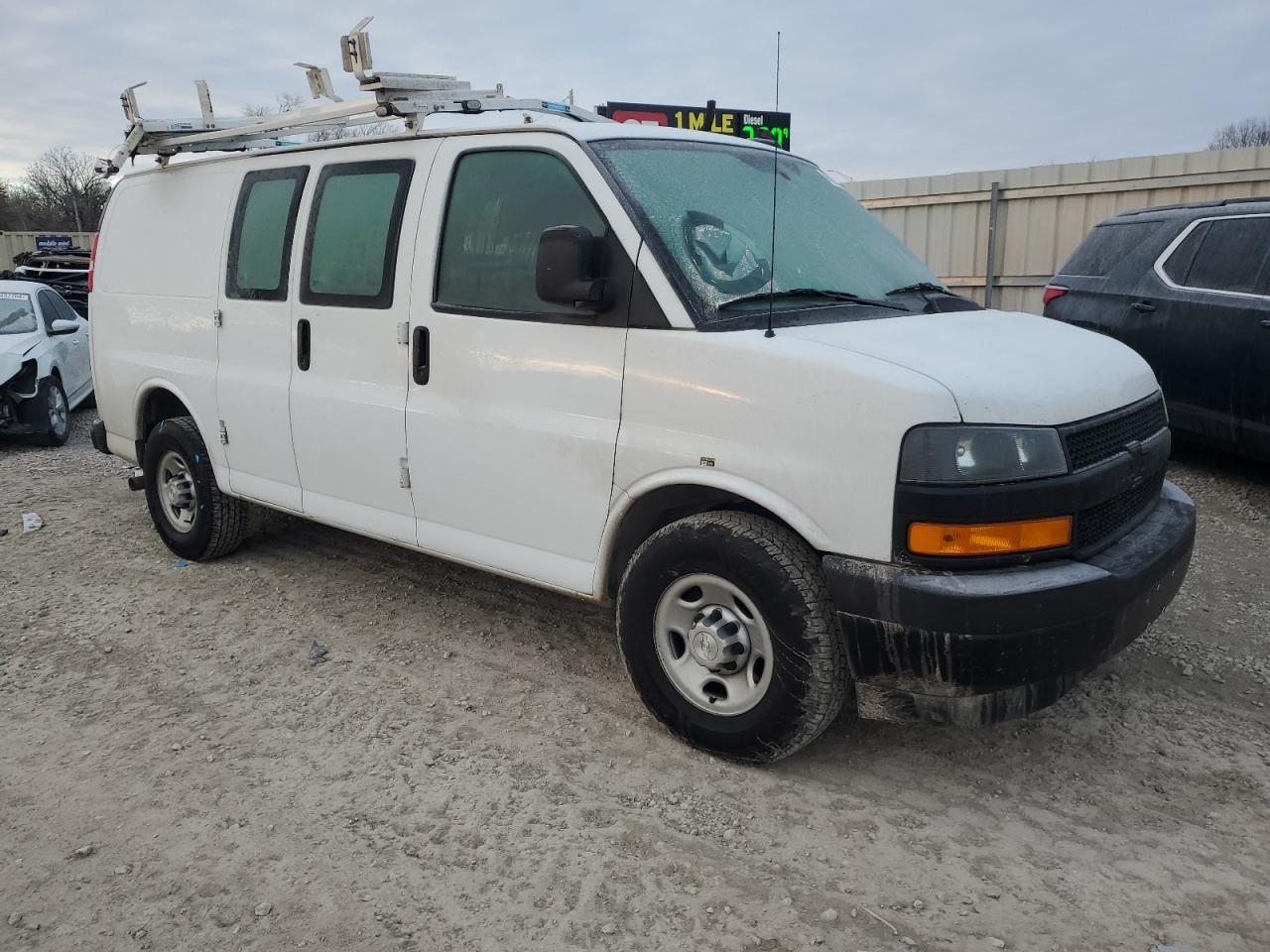 2018 Chevrolet Express G2500 - Фото 4
