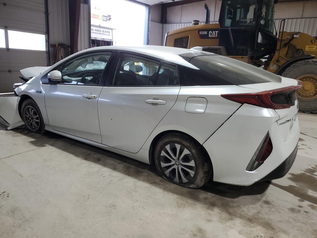 2021 Toyota Prius Prime Le - Фото 2