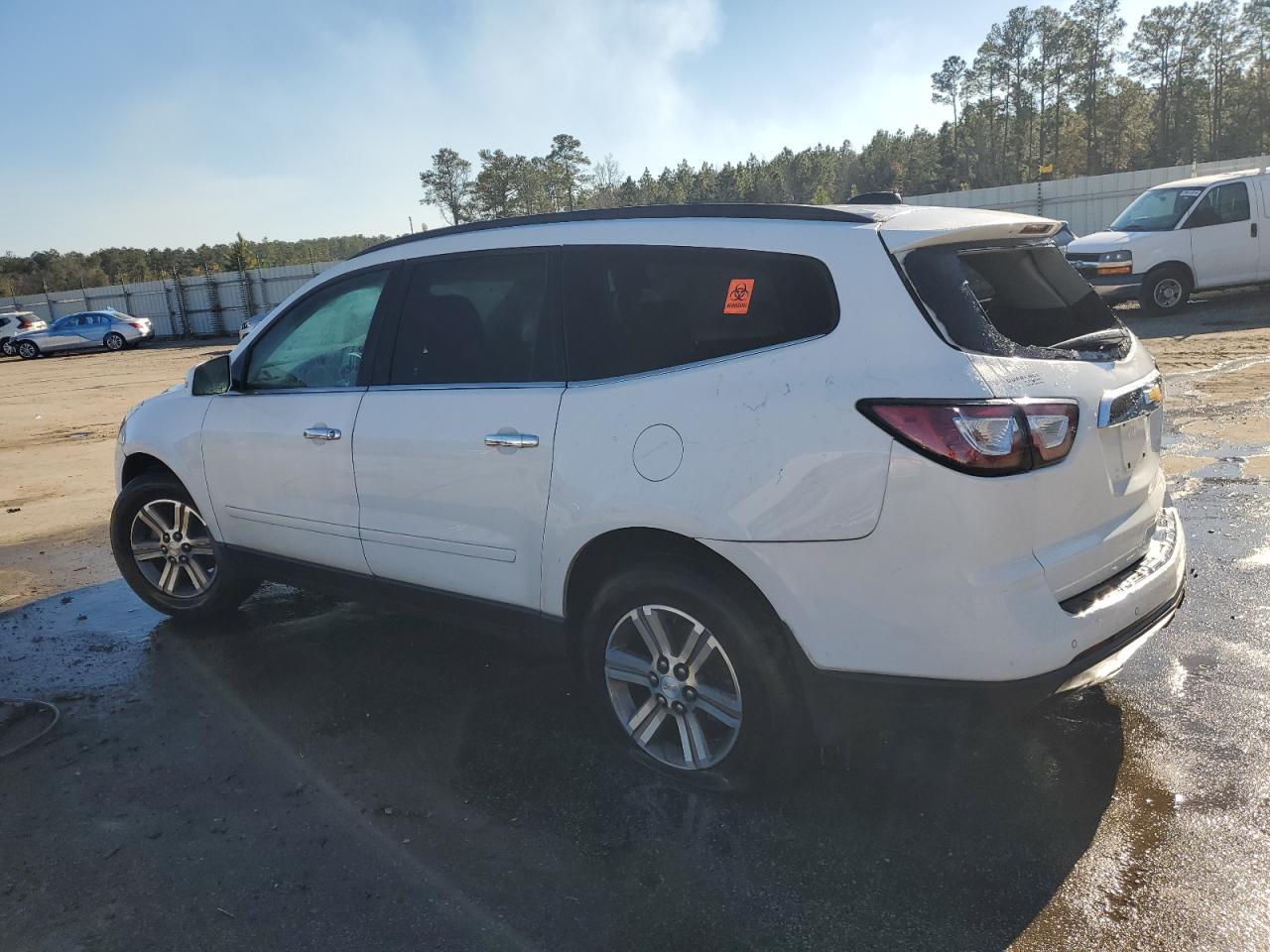 2016 Chevrolet Traverse Lt - Image 2