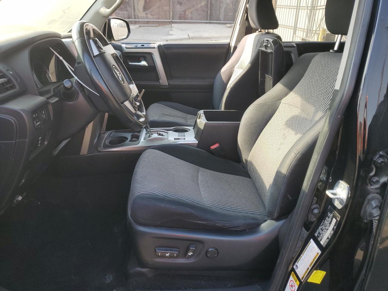 2014 Toyota 4Runner Sr5 - Image 7