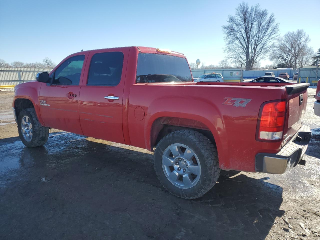 2011 GMC Sierra K1500 Sle - Image 2