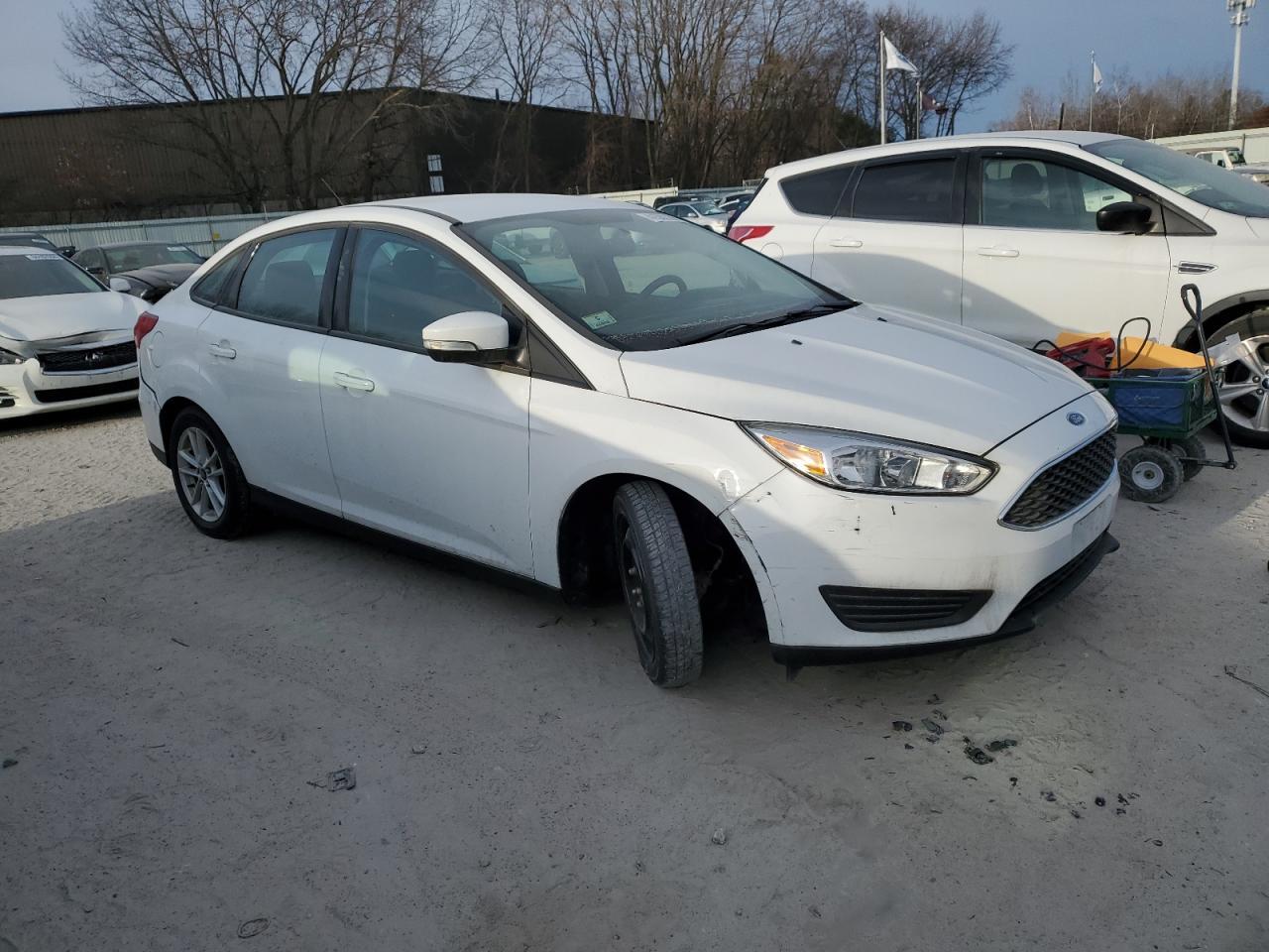 2016 Ford Focus Se - Фото 4