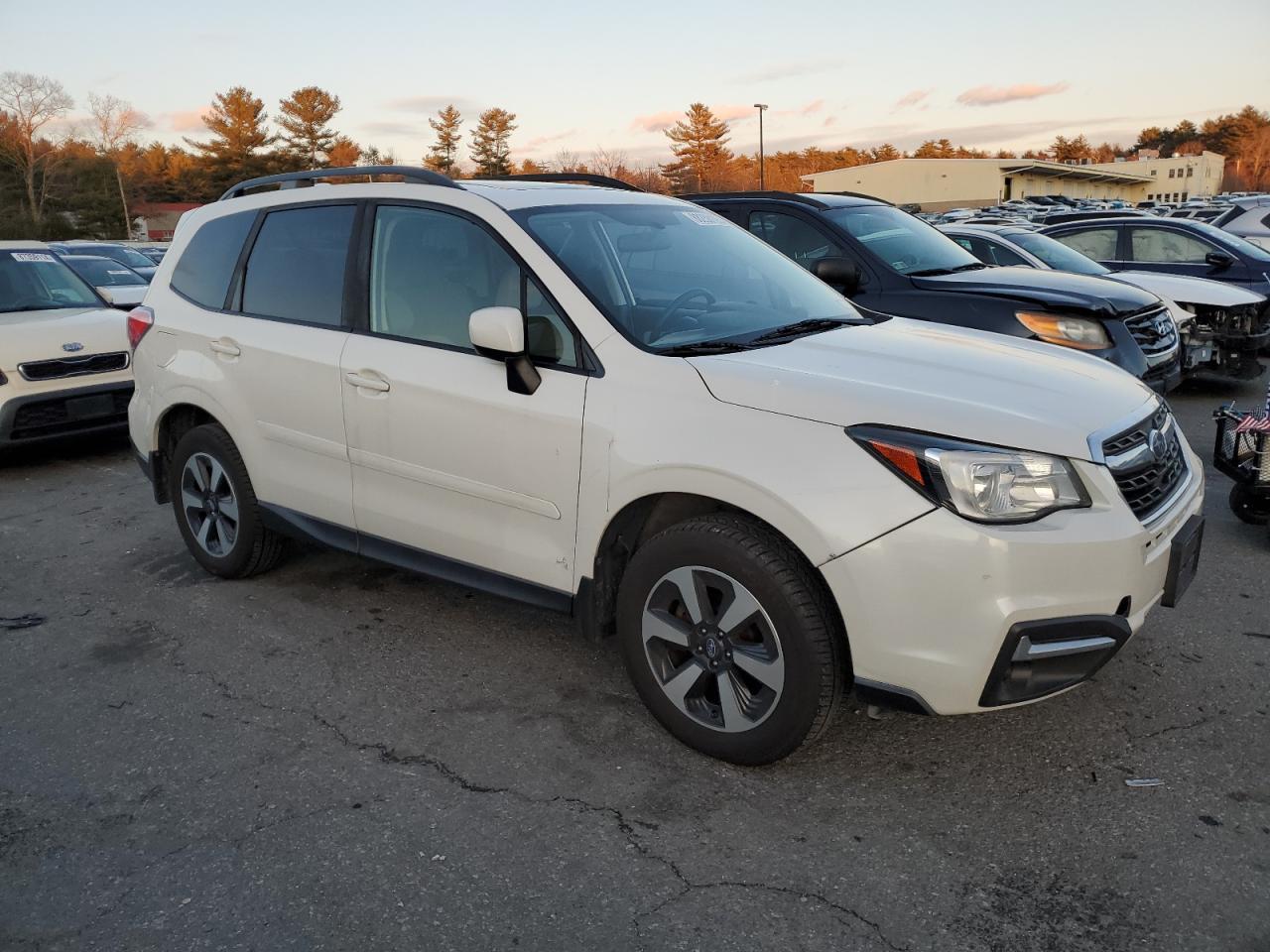 2017 Subaru Forester 2.5I Premium - Image 4
