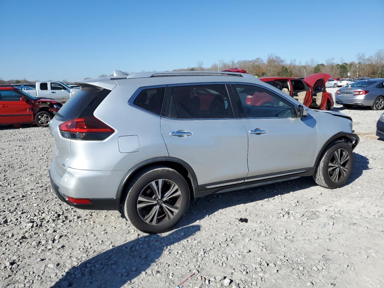 2018 Nissan Rogue S - Фото 3