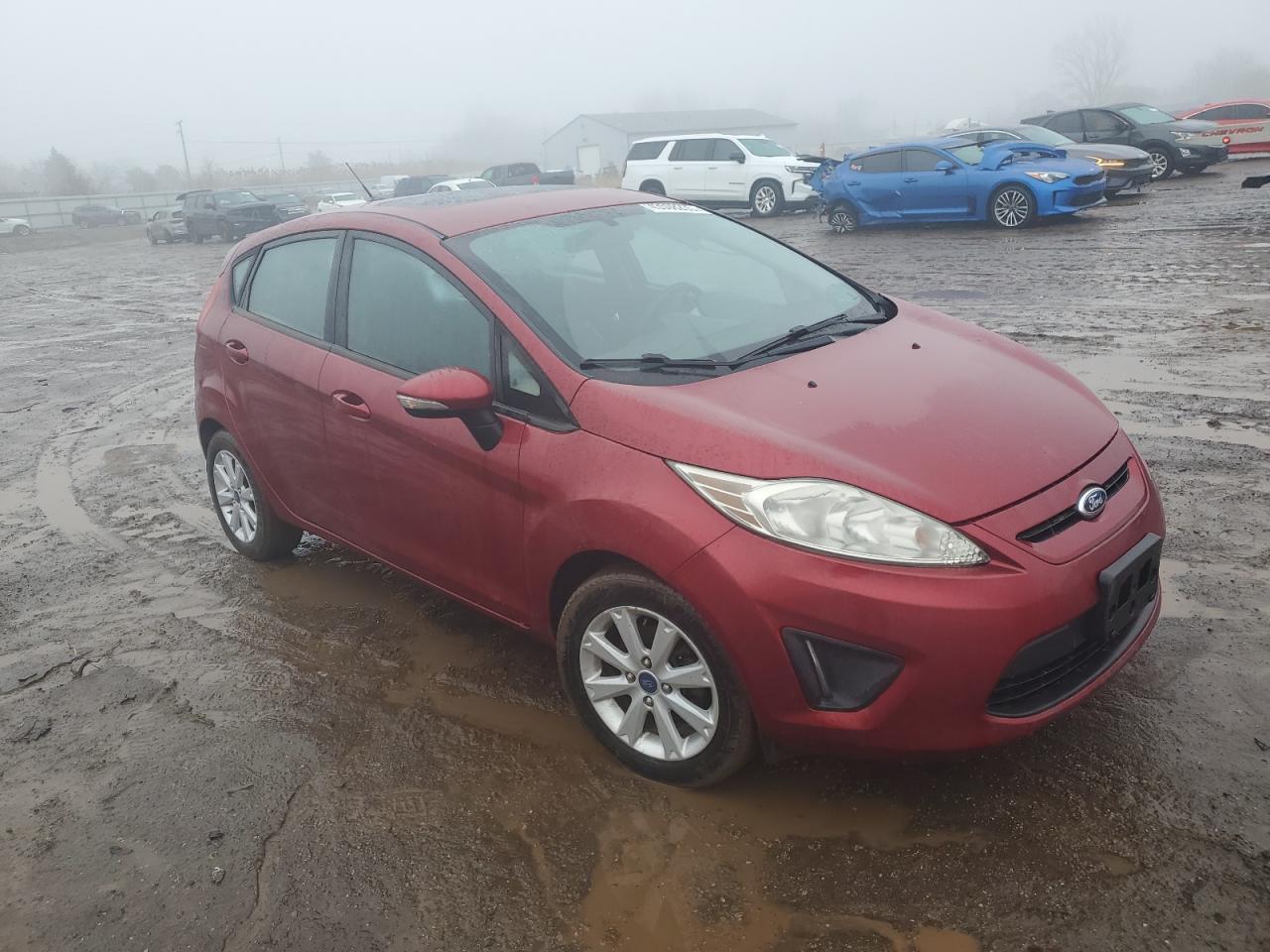 2013 Ford Fiesta Se - Фото 4