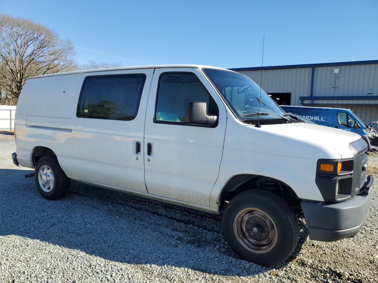 2012 Ford Econoline E150 Van - Фото 4