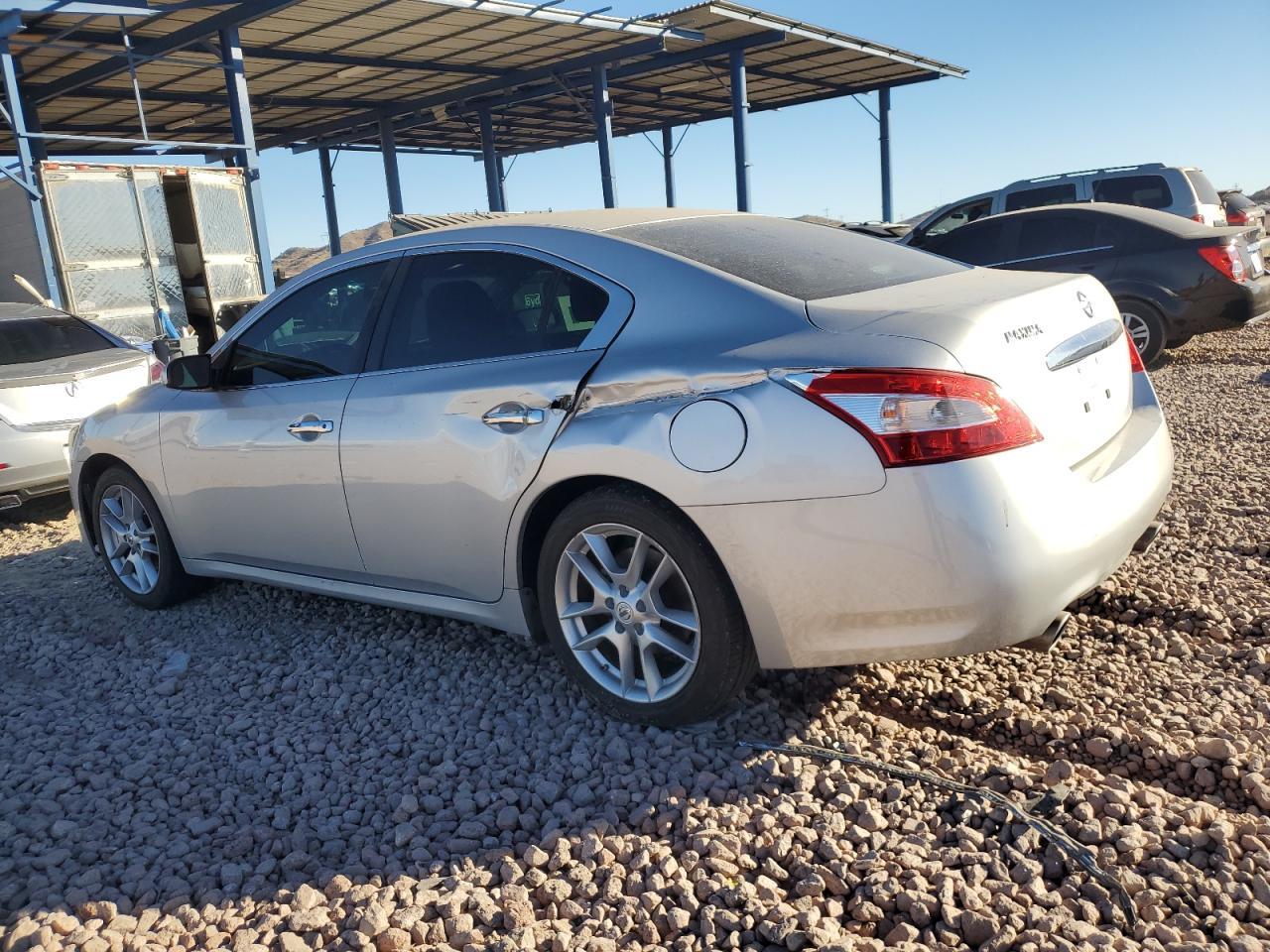 2011 Nissan Maxima S - Фото 2