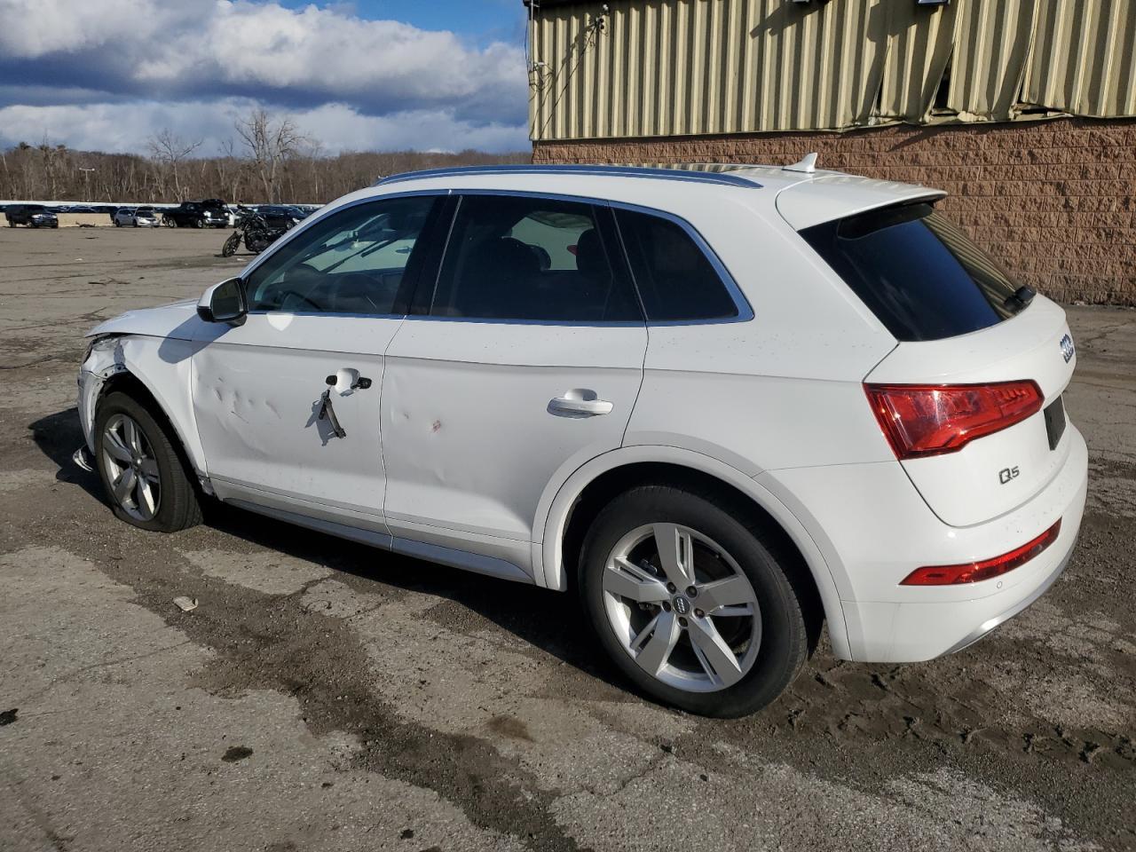 2018 Audi Q5 Premium Plus - Фото 2